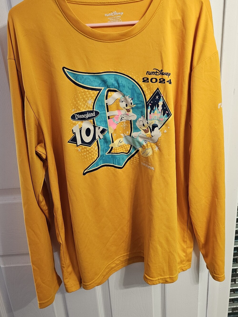 Disney Long-Sleeve DINSEYLAND 10K Race Shirt - Yellow & Teal Graphic